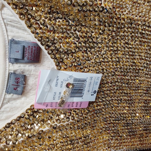 Top - Picture 4 of 5